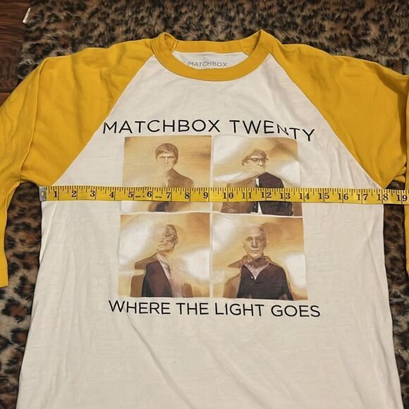 Matchbox Twenty Band Where The Light Goes White Yellow Graphic Raglan Shirt - Picture 5 of 7